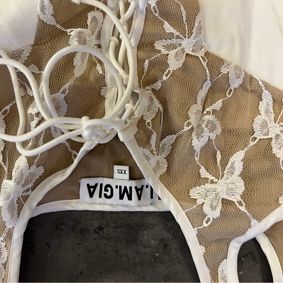 i am gia butterfly top white merula - Picture 4 of 4